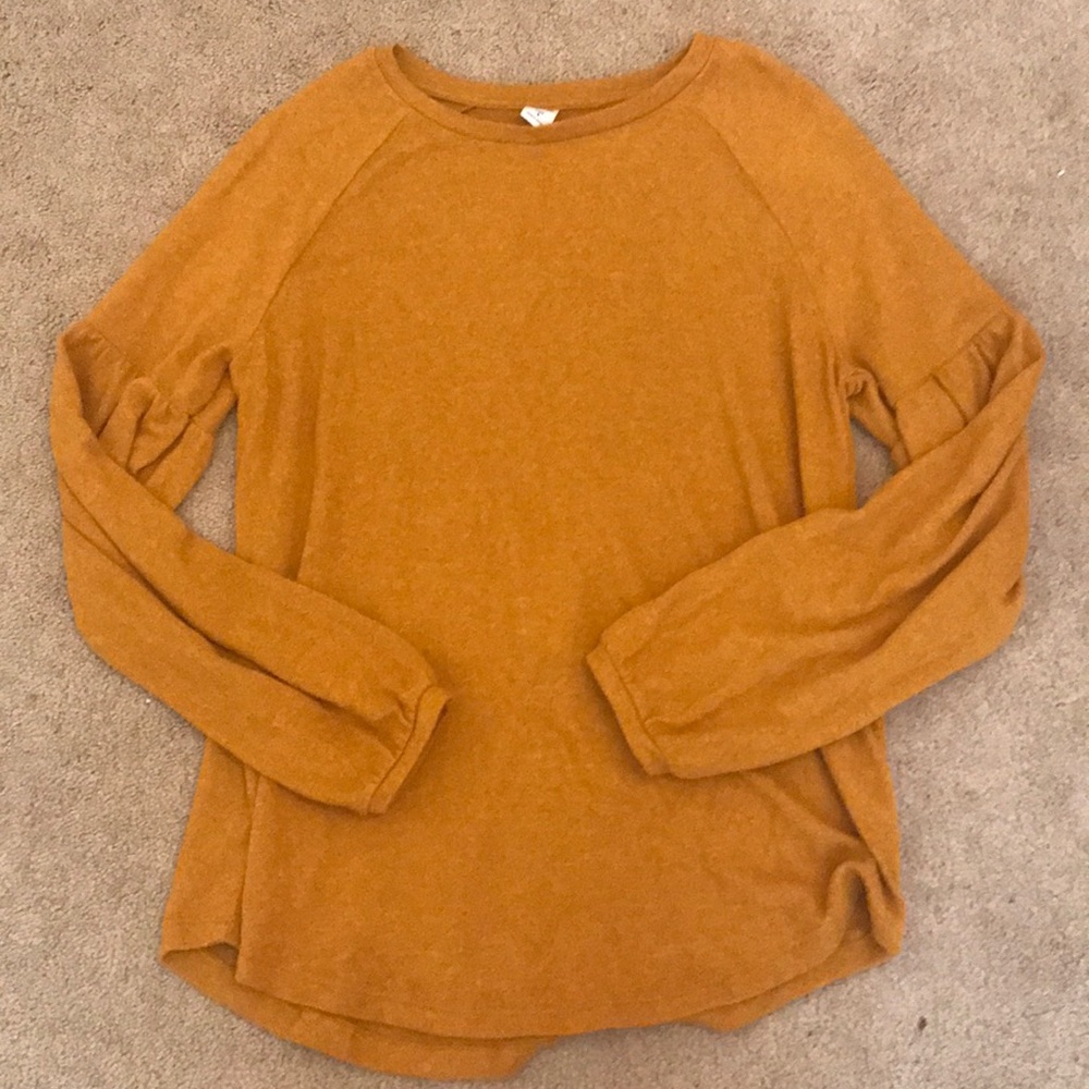Mustard peplum sleeve top